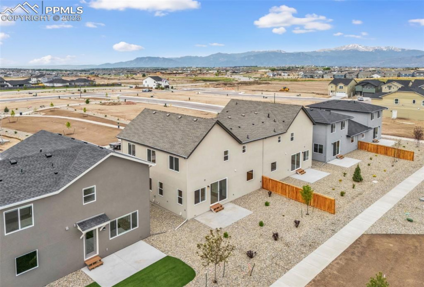 8164 Manor House Way, Colorado Springs, Colorado 80908, 3 Bedrooms Bedrooms, ,3 BathroomsBathrooms,Residential,For Sale,Manor House,8792723