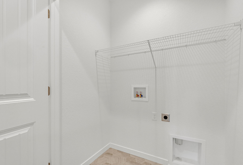 8140 Manor House Way, Colorado Springs, Colorado 80908, 3 Bedrooms Bedrooms, ,3 BathroomsBathrooms,Residential,For Sale,Manor House Way,9776842