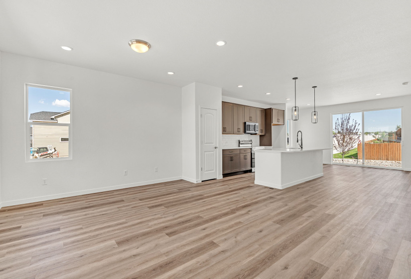 8140 Manor House Way, Colorado Springs, Colorado 80908, 3 Bedrooms Bedrooms, ,3 BathroomsBathrooms,Residential,For Sale,Manor House Way,9776842