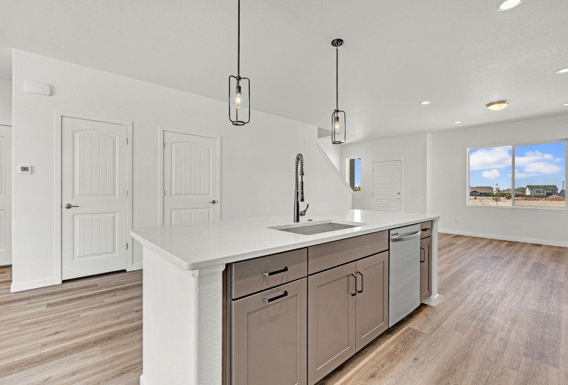 8140 Manor House Way, Colorado Springs, Colorado 80908, 3 Bedrooms Bedrooms, ,3 BathroomsBathrooms,Residential,For Sale,Manor House Way,9776842