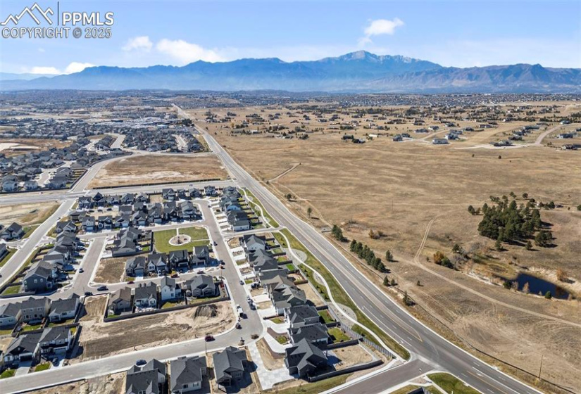 9652 Texas Jack Drive, Colorado Springs, Colorado 80908, 4 Bedrooms Bedrooms, ,3 BathroomsBathrooms,Residential,For Sale,Texas Jack,3735719