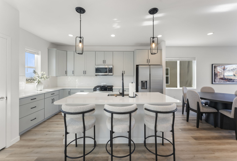 8172 Manor House Way, Colorado Springs, Colorado 80908, 3 Bedrooms Bedrooms, ,3 BathroomsBathrooms,Residential,For Sale,Manor House Way,9932792