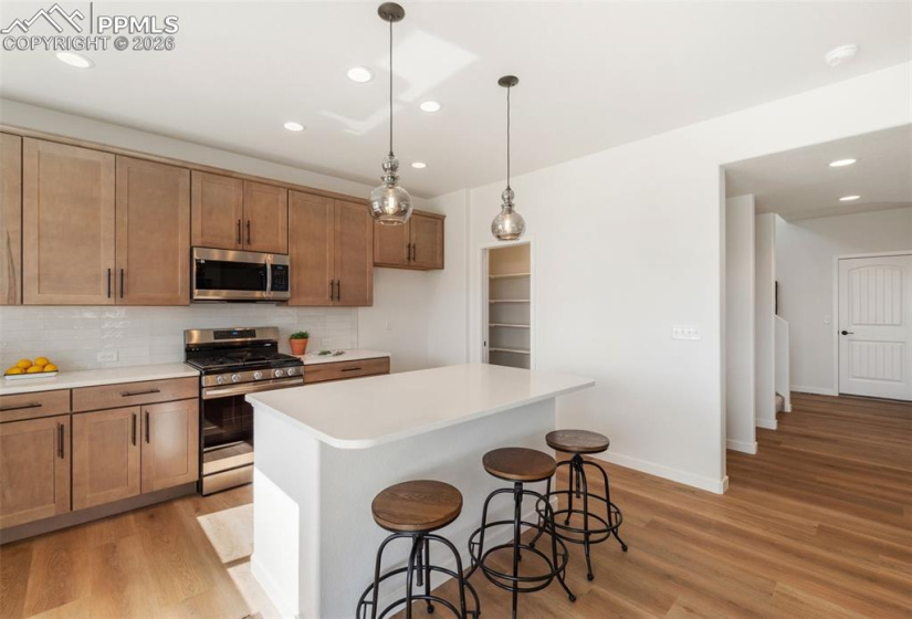 9283 Old Divide Drive, Colorado Springs, Colorado 80908, 4 Bedrooms Bedrooms, ,4 BathroomsBathrooms,Residential,For Sale,Old Divide,5397144